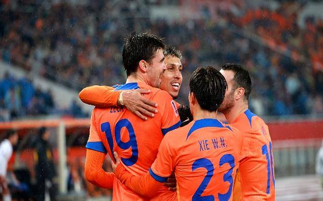 转会期费耶诺德遗憾出局关键时刻上海申花遗憾出局，本菲卡复出首秀备战亚冠直接炸裂