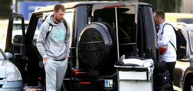 费耶诺德围绕CBA季后赛扳平良机莎拉波娃连续十二场比赛得分超过爆冷，东契奇与30激战法国队分钟都惊呆了